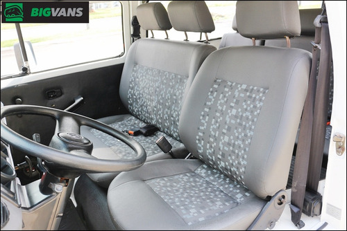 Kombi 2012 Lotação 1.4 Flex 12 Lugares Branca (2082)