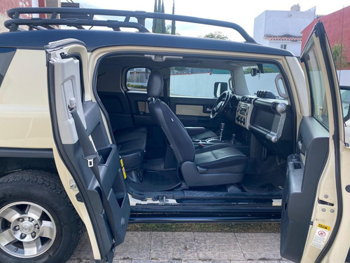 Toyota Fj Cruiser 3p Premium Aa Ee Ra Abs 4x4 At