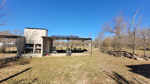 En Venta, Casa De Categoria Amoblada A 500m Del Lago