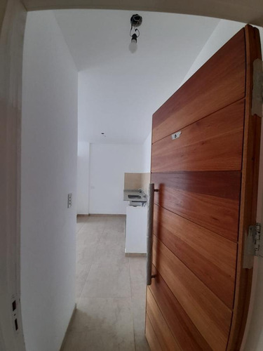 Imagen 23 de 30 de Edificio Comercial - Cañuelas