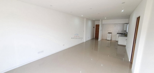 Imagen 4 de 17 de Venta Departamento De 4 Ambientes En Tablada, Buenos Aires.