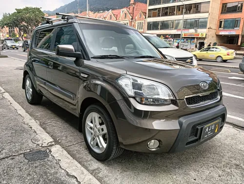 Kia Soul SOUL LX MT
