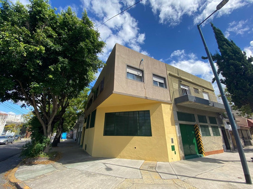 Imagen 2 de 26 de Venta De Departamento Tipo Casa De 5 Ambientes