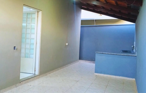 Oportunidade Única! Casa De 3 Quartos ( 1 Com Suíte)