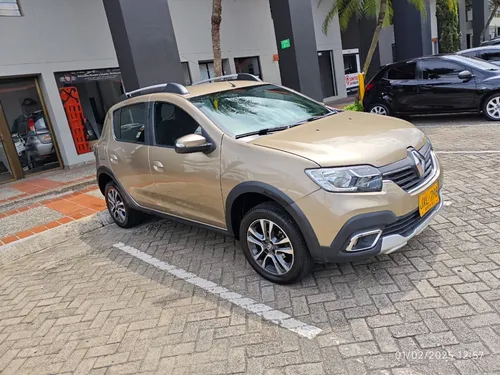 Renault Stepway 1.6 Intense Automática