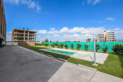 Departamento De 2 Dormitorios En Venta - Duplex - Tierra Nueva - Fisherton