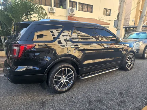 Version Full Sport 3 Filas De Asientos En Piel 4x4