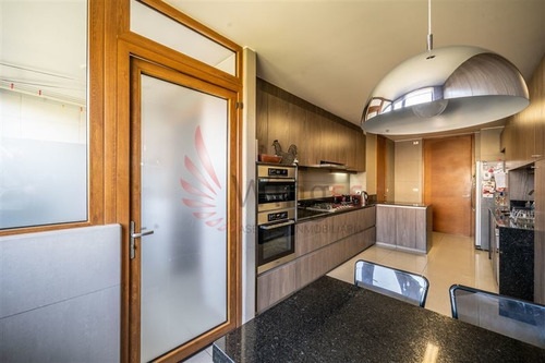 Imagen 19 de 30 de Departamento En Venta De 4 Dormitorios En Vitacura