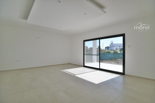 Casa Interno #400-500 - Pilar Del Este - San Ramon - 480m2 #id 16701