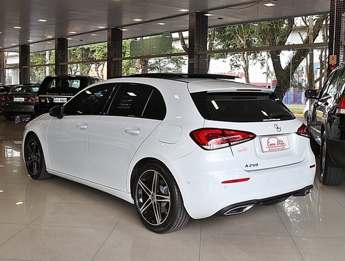 Imagem 2 de 6 de Mercedes A 250 2.0 Vision 4p Gasolina Aut
