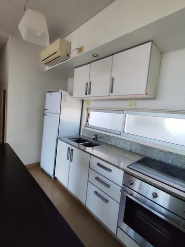 Amplio Monoambiente En Alquiler Con Balcon Y Amenities, Colegiales. E-furio.