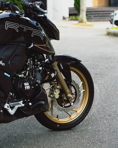 Tvs Apache Rtr 200 4v