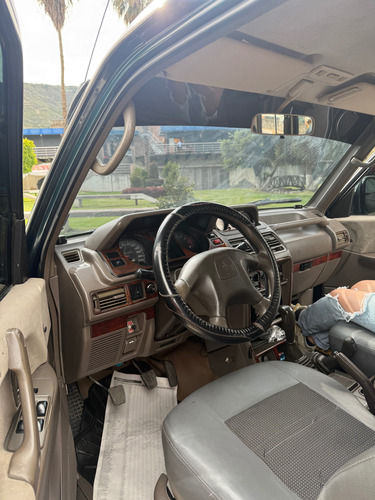 Mitsubishi Montero