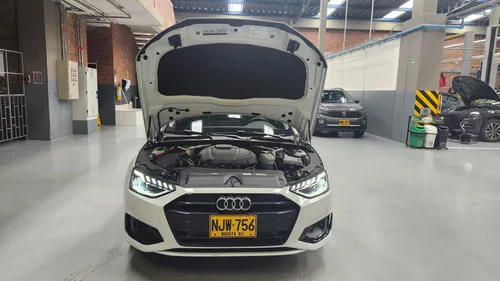 Audi A4 2.0 40 Tfsi Prestige Black