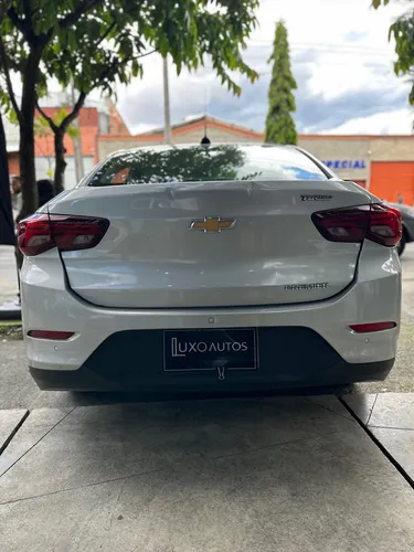 Chevrolet Onix 1.0T Premier Sedan At