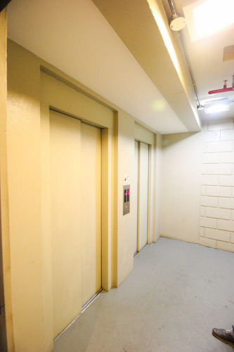 Imagen 10 de 13 de Cochera Edificio De Categoría Seguridad 24 Horas