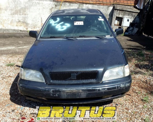 Imagem 2 de 14 de Sucata Volvo V40 1.8 1998 1998 Para Retirada Pecas