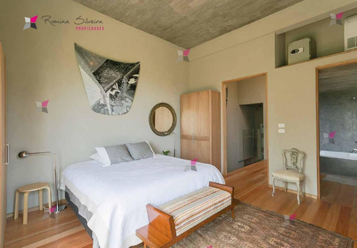 Hermosa Casa Con Enorme Parque - Ref: 8428
