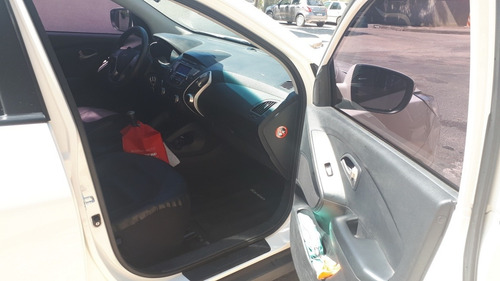 Hyundai Tucson 2013 2.0 Gl 5mt 2wd