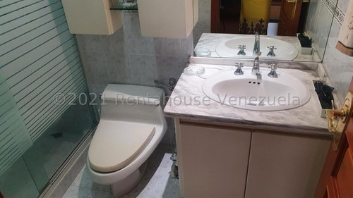 Imagen 12 de 14 de Casa En Venta En Cumbres De Curumo 22-8149 Alejandra Pérez 0414-9149701