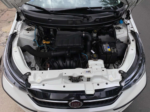 Fiat Cronos 1.8 16v Precision