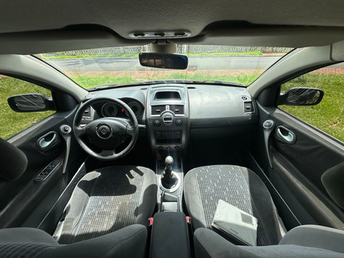Renault Megane 1.6 DYNAMIQUE GRAND TOUR 16V FLEX 4P MANUAL