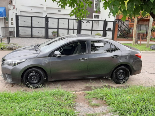 Toyota Corolla Xli 1,8 6m/t