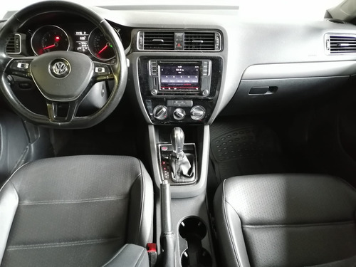 Imagen 9 de 15 de Volkswagen Jetta Sportline Tip 2017