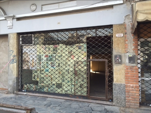 Imagen 1 de 8 de Locales A La Calle - Venta
