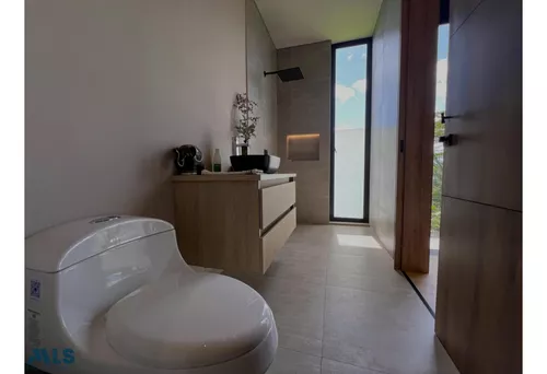 Una Casa Espectacular(mls#249327)