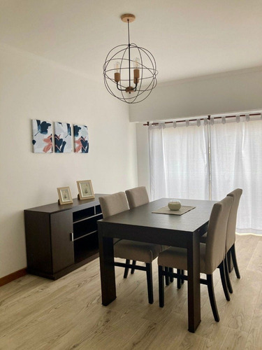 Imagen 1 de 8 de Departamento 2 Ambientes A La Calle Con Balcon Frances En Venta En Mar Del Plata