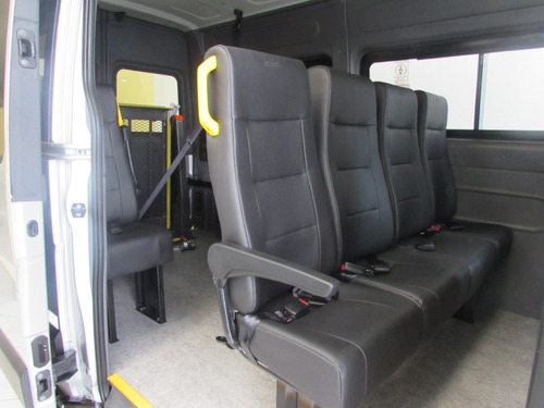 Imagem 6 de 14 de Renault Master Acessível 2021