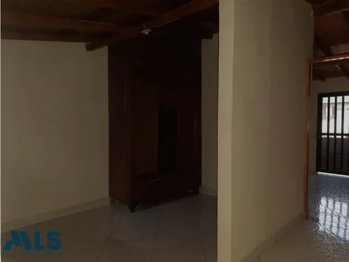 Buena Ubicación(mls#253704)