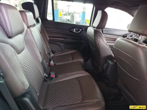 Jeep Commander 1.3 Overland 4X2 Aut