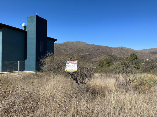 Terreno En Venta En Villa Giardino Sierras De Cordoba