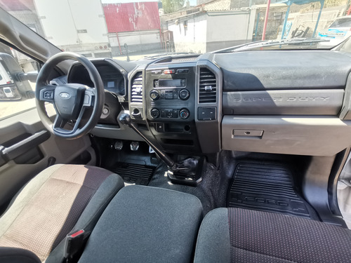 Ford F-350 6.3l Xl 6.2 Mt