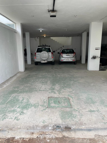 Imagen 3 de 23 de Cálida, Espaciosa Y Abrigada Casa Esquinera Con Proyeccion A Tres Pisos, Cuartos Independientes Con Baño Privado, 150 Mts De Bodegas, Ideal Pequeña Fábrica O Negocio En Expansión