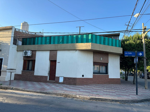 Casa Venta B° Sarmiento, 3 Dorm, Terraza, Quincho