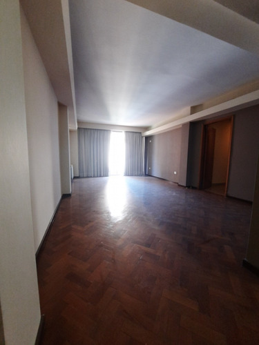 Imagen 5 de 14 de Amplo Y Hermoso Semipiso En Colon Esquina Cañada!