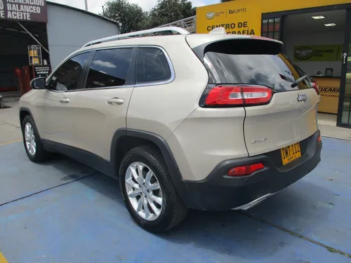 Jeep Cherokee Limited 3200cc At Aa