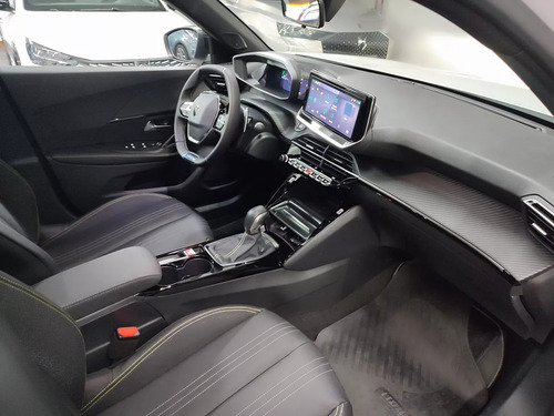 Peugeot 2008 1.0T Gt