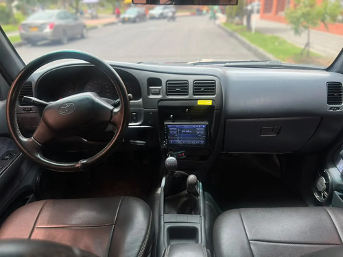 Toyota Hilux 2.4 Ex Hi Rider Plus