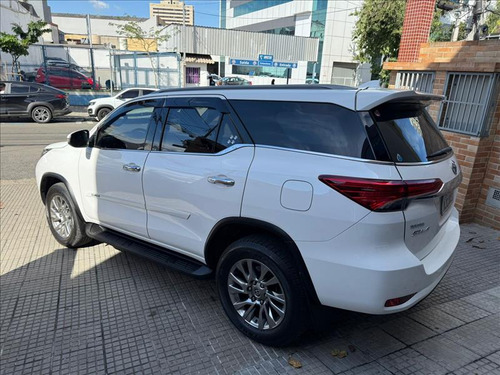 Toyota Hilux SW4 2.7 Vvt-i Flex Srv 7l 4x2 Automatico