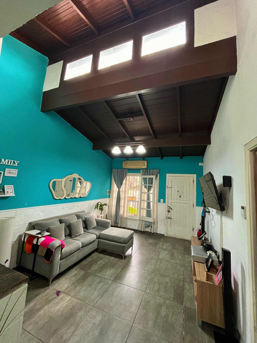 Excelente Casa En La Mejor Zona De José Mármol