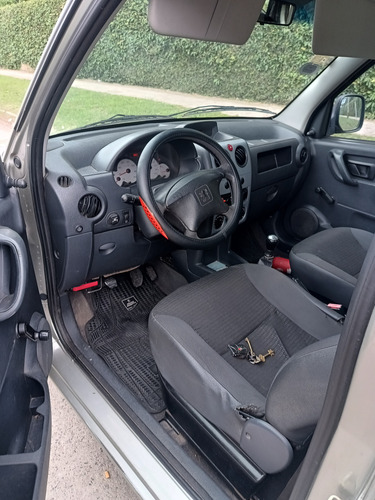 Nafta , Gnc , Motor 1.4 , Vidriada , Asientos , Homologada,