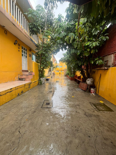 Edificio En Venta Con 6 Unidades Rentables Se Puede Vender Con Inquilinos