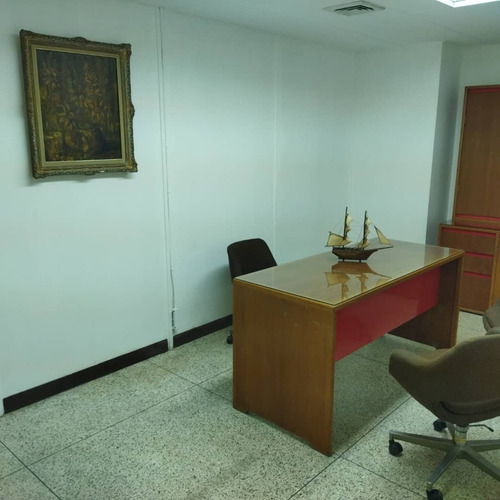 Imagen 2 de 14 de Se Alquila Oficina 126m2 Av. Lecuna