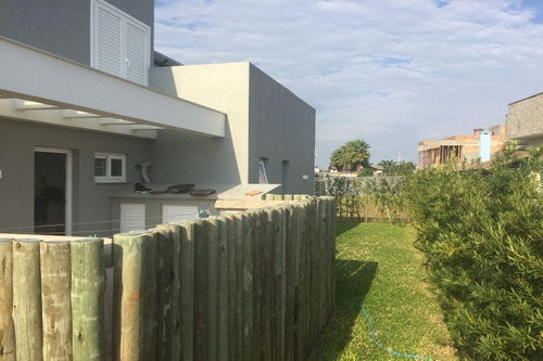 Imagem 9 de 28 de Casa À Venda Em Atlântida Sul - Ca01111 - 68083693