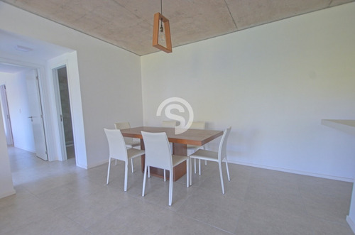 Apartamento En Alquiler - Punta Del Este- Ref: 3633