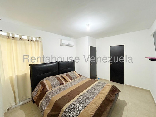 Marcos González Vende Hermoso Apartamento Zona Oeste Barquisimeto Lara #25-6813